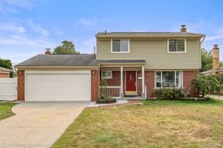 42153 Mac Rae Drive, Sterling Heights, MI 48313