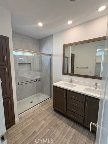 208 S Barranca 13, Glendora, CA 91741