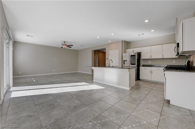 8934 Cypress Fog Court, Las Vegas, NV 89178