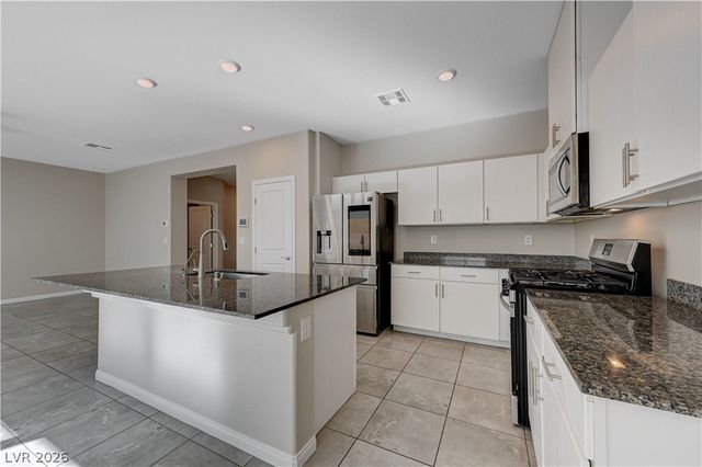 8934 Cypress Fog Court, Las Vegas, NV 89178