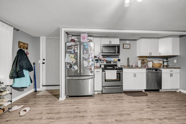 102 West Hills Terrace, Dickson, TN 37055