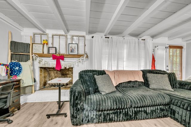 102 West Hills Terrace, Dickson, TN 37055