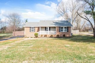 496 Anna Dr, Gallatin, TN 37066