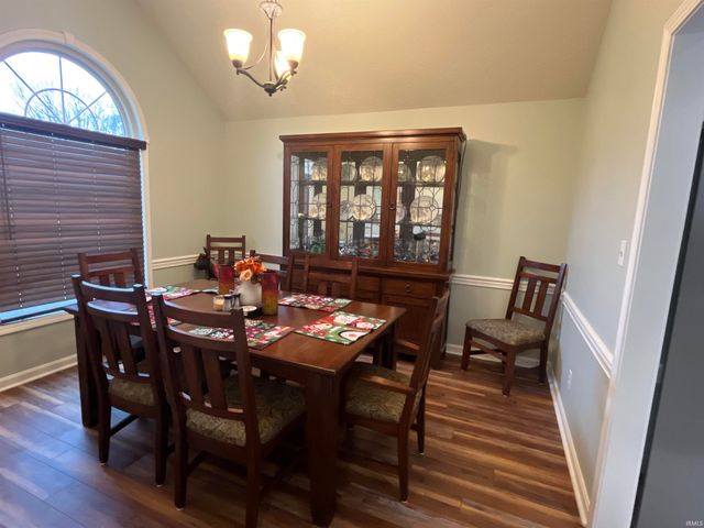 9022 Jillian Court, Evansville, IN 47712