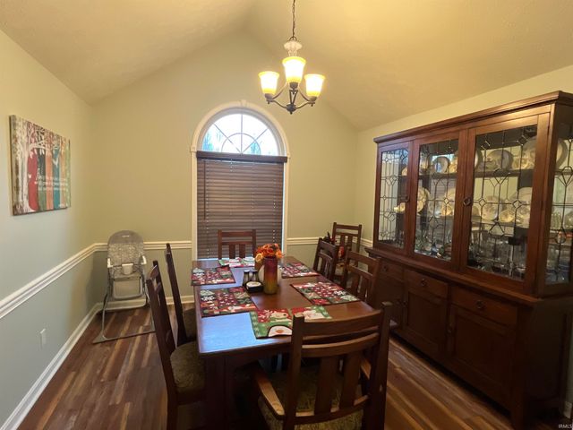 9022 Jillian Court, Evansville, IN 47712