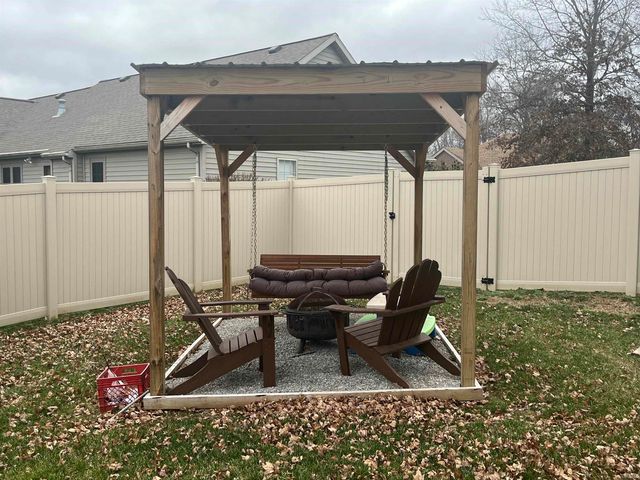 9022 Jillian Court, Evansville, IN 47712