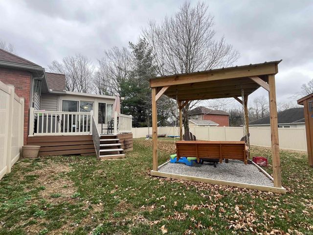 9022 Jillian Court, Evansville, IN 47712