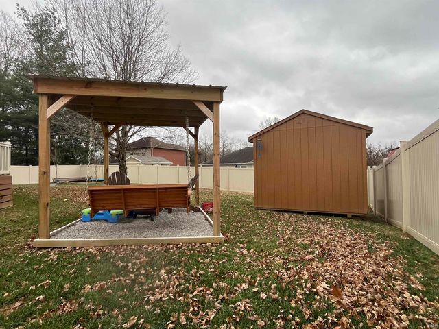 9022 Jillian Court, Evansville, IN 47712