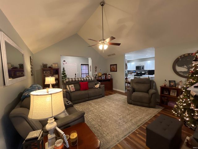 9022 Jillian Court, Evansville, IN 47712