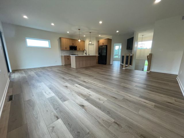 3503 Stonehedge Drive NE, Rochester, MN 55906