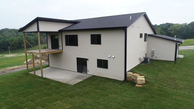 3503 Stonehedge Drive NE, Rochester, MN 55906