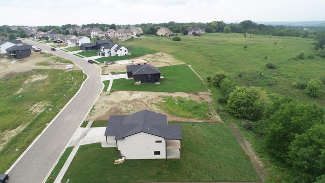 3503 Stonehedge Drive NE, Rochester, MN 55906