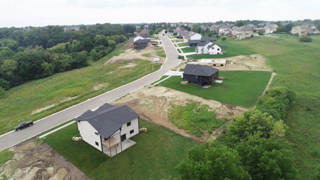 3503 Stonehedge Drive NE, Rochester, MN 55906