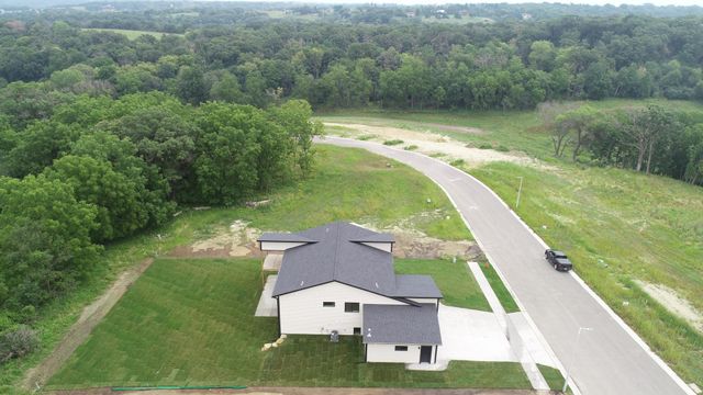 3503 Stonehedge Drive NE, Rochester, MN 55906