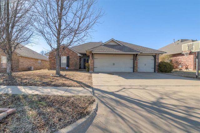 805 Dana Drive, Yukon, OK 73099