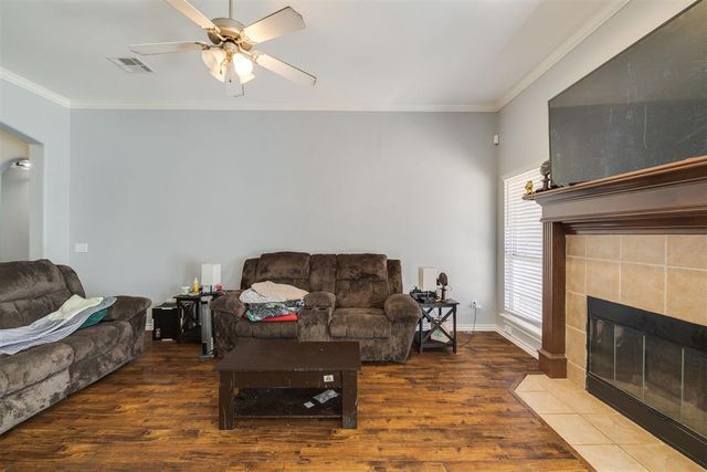 805 Dana Drive, Yukon, OK 73099