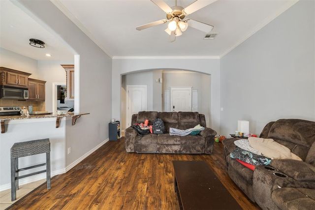 805 Dana Drive, Yukon, OK 73099