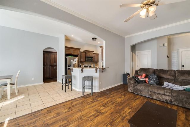 805 Dana Drive, Yukon, OK 73099