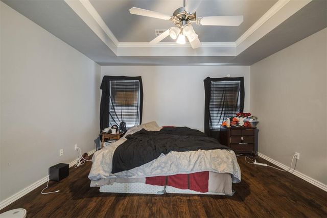 805 Dana Drive, Yukon, OK 73099