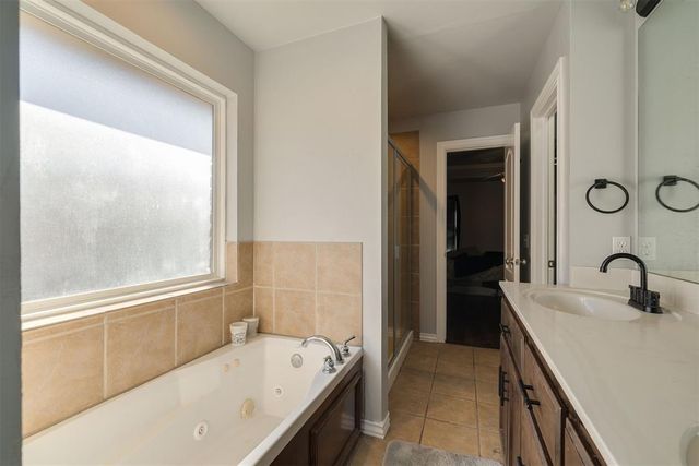 805 Dana Drive, Yukon, OK 73099