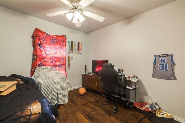 805 Dana Drive, Yukon, OK 73099