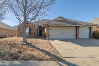 805 Dana Drive, Yukon, OK 73099