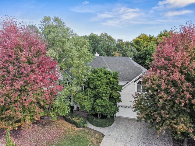 884 Twin Elms Lane, Batavia, IL 60510