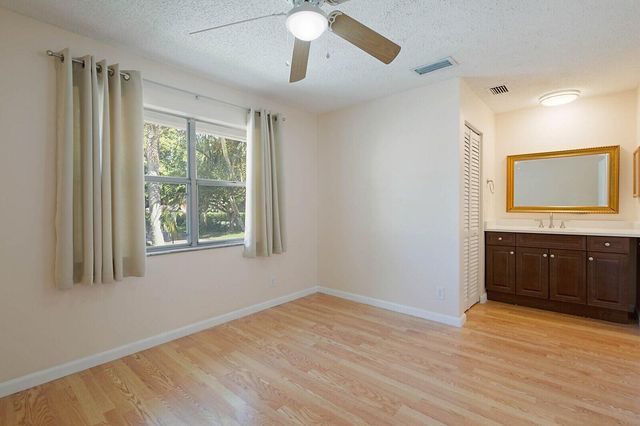 6384 BOCA Circle, Boca Raton, FL 33433
