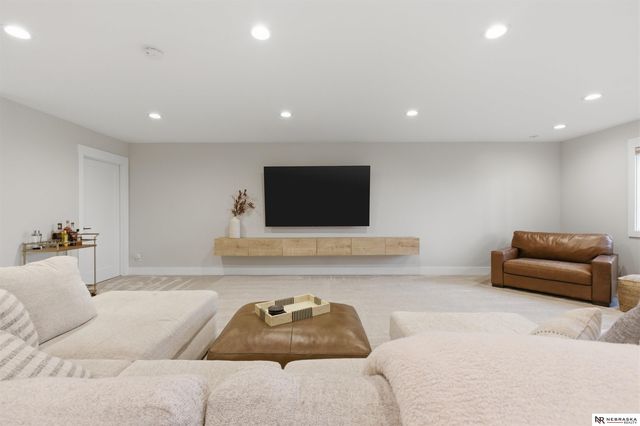 13717 Miami Street, Omaha, NE 68164