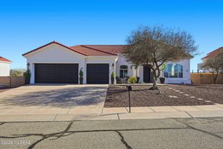 877 Manzanilla Way, Rio Rico, AZ 85648