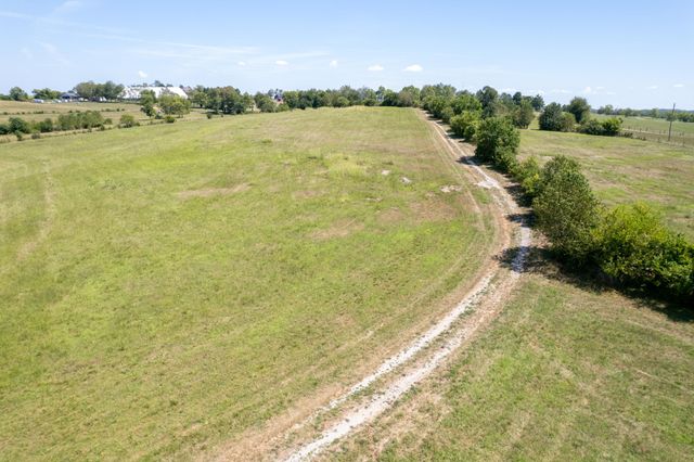 1751 West Lane, Nicholasville, KY 40356