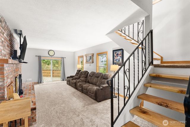 2434 Salzer Valley Road, Centralia, WA 98531