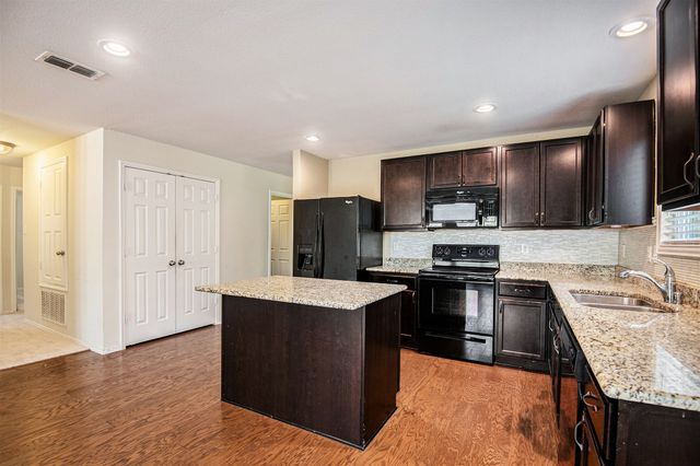 304 Chert Lane, Fort Worth, TX 76131