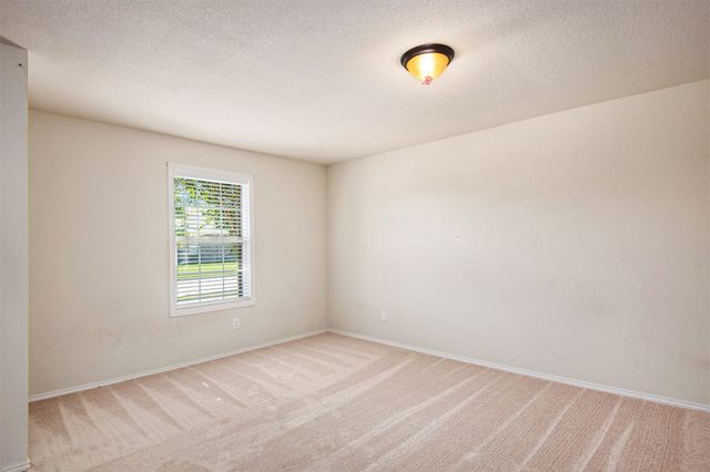 304 Chert Lane, Fort Worth, TX 76131