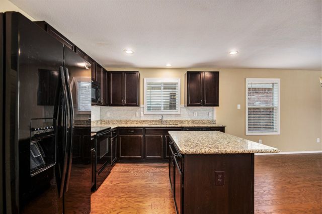 304 Chert Lane, Fort Worth, TX 76131