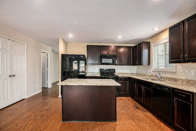 304 Chert Lane, Fort Worth, TX 76131