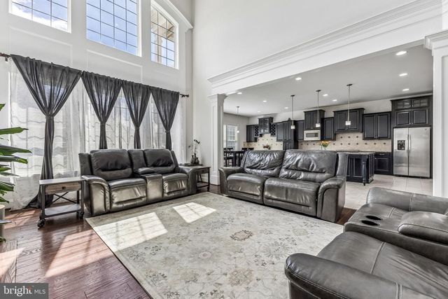 42058 BARRYMOORE PL, Chantilly, VA 20152