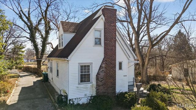 10300 Toelle Lane, St Louis, MO 63137