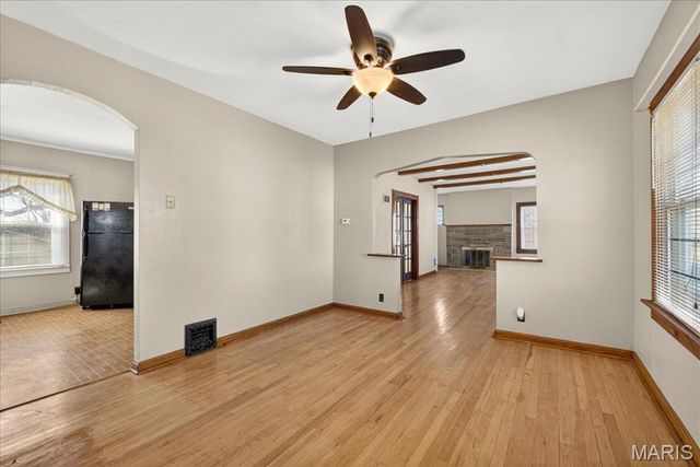 10300 Toelle Lane, St Louis, MO 63137