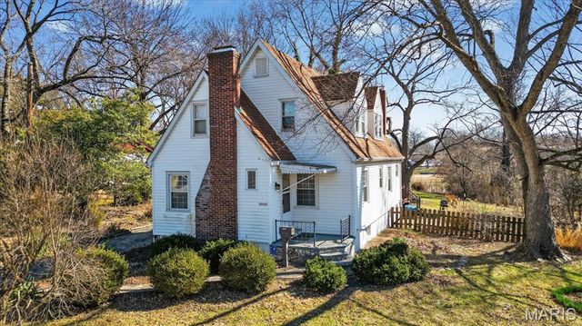 10300 Toelle Lane, St Louis, MO 63137