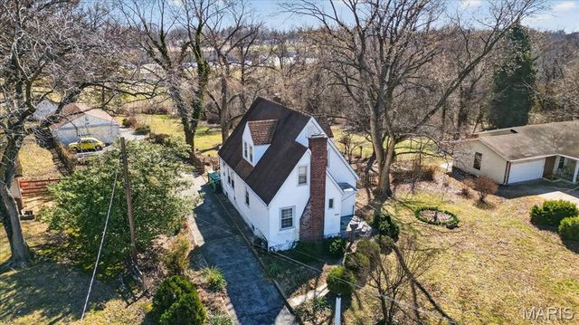 10300 Toelle Lane, St Louis, MO 63137