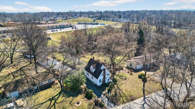 10300 Toelle Lane, St Louis, MO 63137