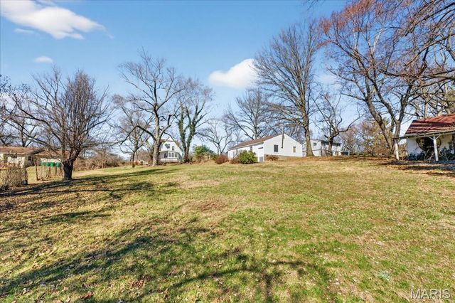 10300 Toelle Lane, St Louis, MO 63137