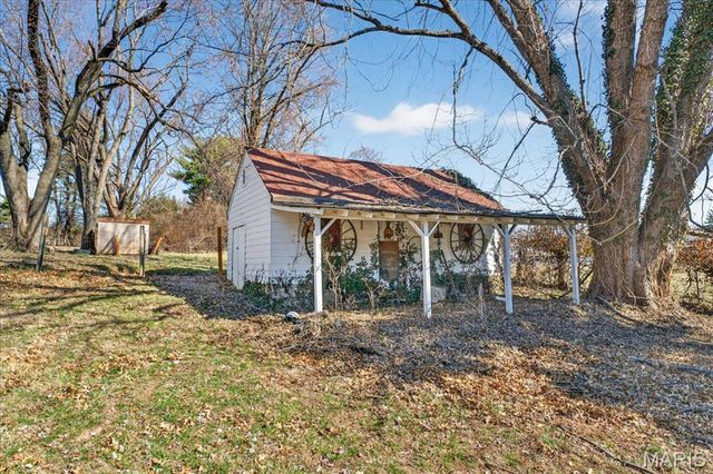 10300 Toelle Lane, St Louis, MO 63137