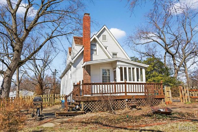 10300 Toelle Lane, St Louis, MO 63137