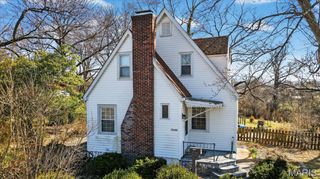 10300 Toelle Lane, St Louis, MO 63137