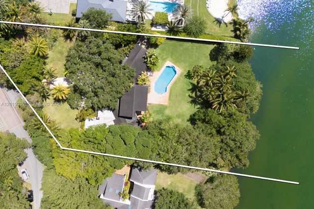 5340 Banyan Dr, Coral Gables, FL 33156
