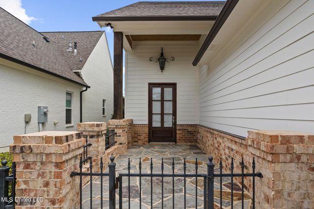 226 Port Arbor, Brandon, MS 39047