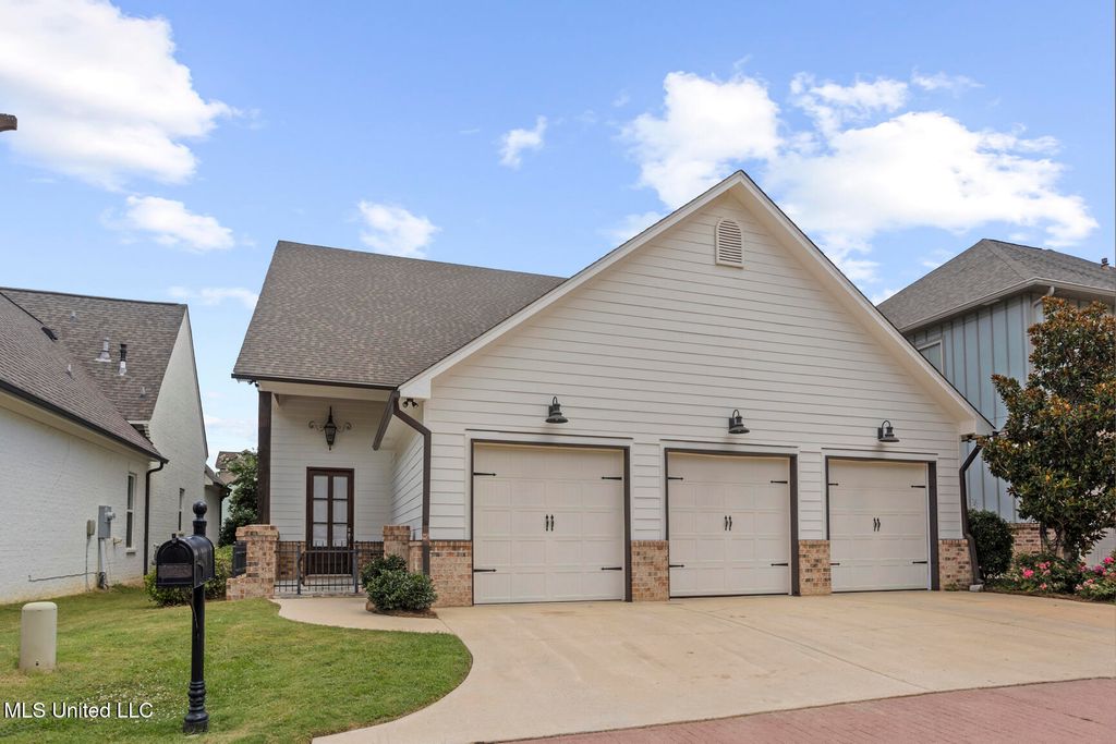 226 Port Arbor, Brandon, MS 39047