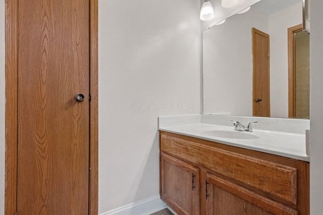 1164 Cambridge Way, Pickerington, OH 43147
